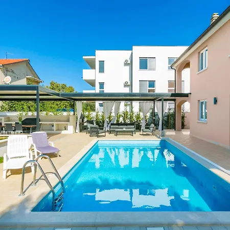 Suzy Dom wakacyjny *