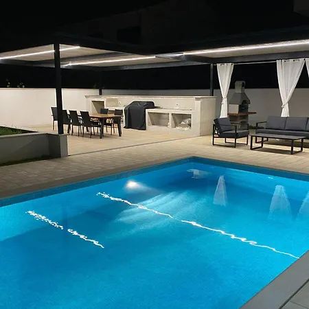 Dom wakacyjny Suzy Medulin